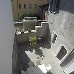 La Casa Delle Zie