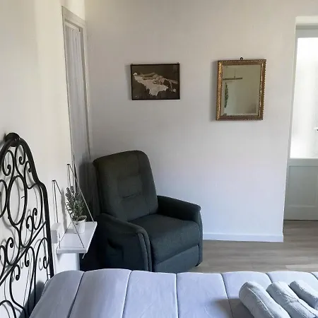 La Casa Delle Zie * メナッジョ